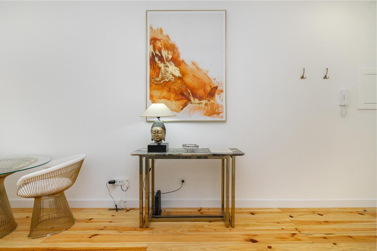Whome Chic 1-Bed W/ Patio Perfect To Explore Lisbon Exterior photo