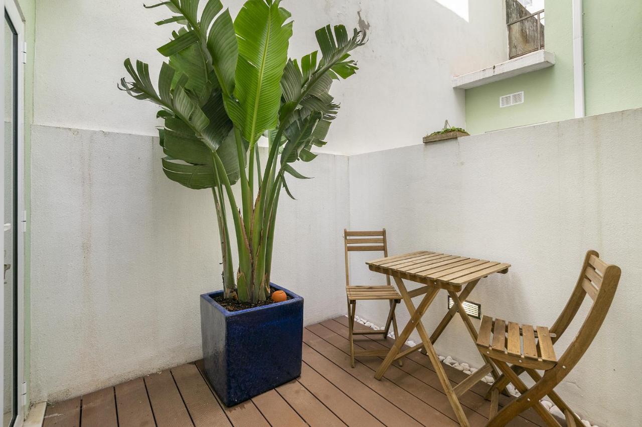 Whome Chic 1-Bed W/ Patio Perfect To Explore Lisbon Exterior photo