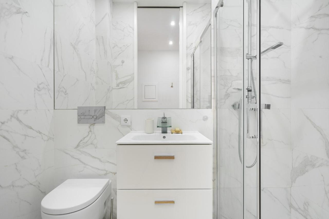 Whome Chic 1-Bed W/ Patio Perfect To Explore Lisbon Exterior photo